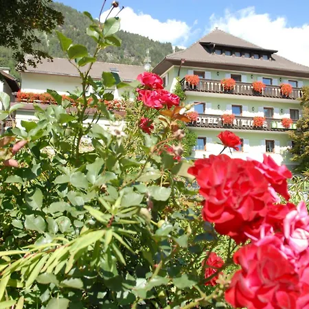Hotel Zur Linde 2*